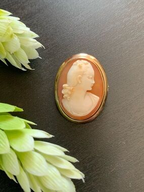 10K Gold Cameo Brooch Pendant Vintage Antique